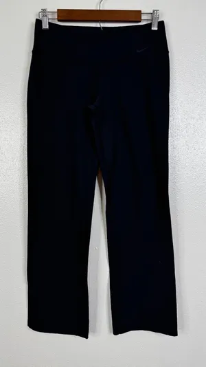Nike Dri-FIT Legend Pants Womens Medium Short Black Training Yoga 548512-010 thumbnail 1