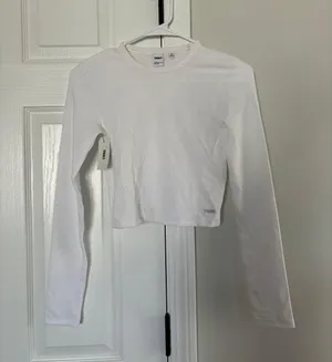 Aritzia Tna Long Sleeve thumbnail 1