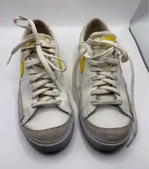 Nike Blazer Low 77 White Yellow DA4074-118‎ Youth 6.5Y Womens 8 Sneakers thumbnail 1