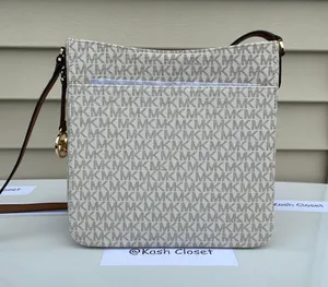 Michael Kors JST LG Messenger Leather Crossbody Bag thumbnail 2