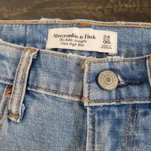 Abercrombie & Fitch The Ankle Straight Ultra High Rise Jeans Denim Women’s 00 thumbnail 9