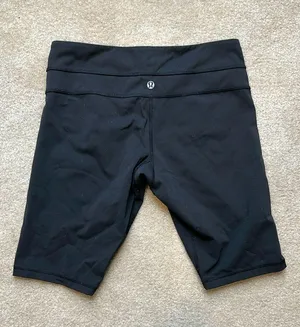 Lululemon Shorts thumbnail 1
