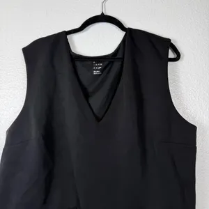 A‎ New Day Black Top thumbnail 2