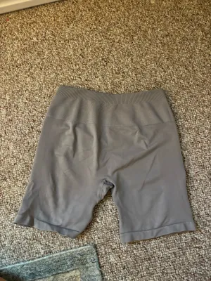 Aurola Scrunch Amazon Workout Shorts thumbnail 2