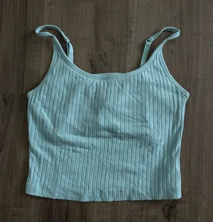 Old Navy Tank Top thumbnail 1