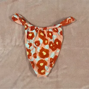 NWT Dippin’ Daisy’s Bisou Swim Bottom | Size: Medium thumbnail 3
