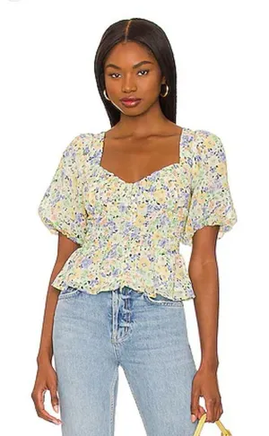 ASTR THE LABEL Clairemont Top in Yellow Green Floral puff sleeve crop XS revolve thumbnail 1