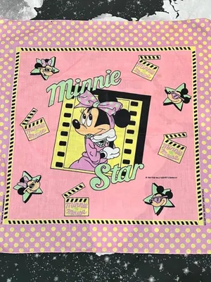 Walt Disney Minnie Mouse Character Scarf thumbnail 1
