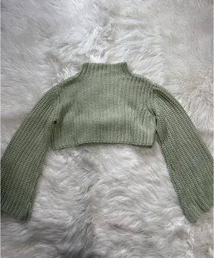 Green Women’s Cropped Knit Sweater thumbnail 2