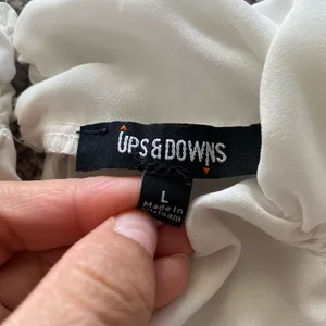 🌹 Women’s White Mockneck Blouse thumbnail 5