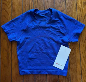 Lululemon Swiftly Tech Cropped Short Sleeve 2.0 Clubhouse Blue Size 4 NWT thumbnail 1