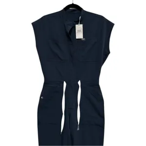 NEW Figs Rafaela Cargo Scrub Jumpsuit Size XS thumbnail 4