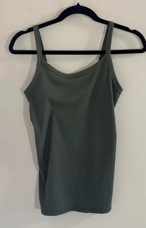 No Boundaries Olive Scoop Neck Tank Top Size Medium thumbnail 1