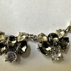 Grey and clear rhinestone necklace Silver thumbnail 3