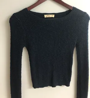 Hollister Cropped Sweater thumbnail 3