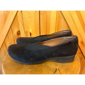 Clarks Women's Aubria Fay Slip On Size 9 Black Nubuck Shoe thumbnail 3