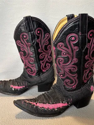 White Diamonds sz 8 Black & Pink Western Cowgirl Boots - Distressed Black Denim thumbnail 2