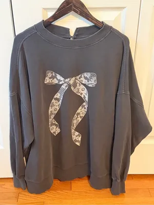 Aerie Big Chill Bow Print Oversized Crew Neck thumbnail 2