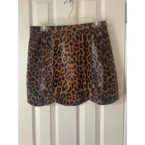 Main strip faux leopard skirt, Size M, $18, B53 thumbnail 2