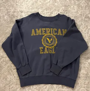 American Eagle Outfitters thumbnail 1