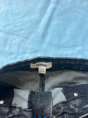 Garage Skirt thumbnail 3