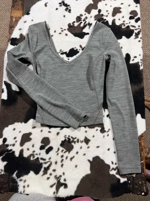 Lululemon Top Long Sleeve thumbnail 1