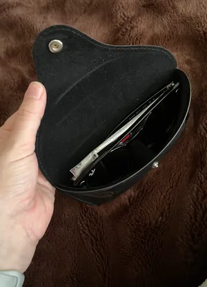 Ray-Ban Black Round Sunglasses thumbnail 11