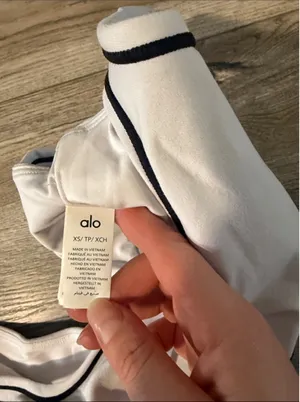 Alo Yoga Sports Bra thumbnail 7
