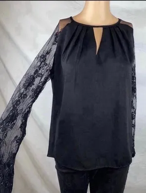 NEW Blouse Black Size M thumbnail 1