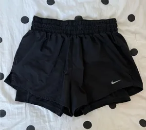 Nike Running Shorts thumbnail 1
