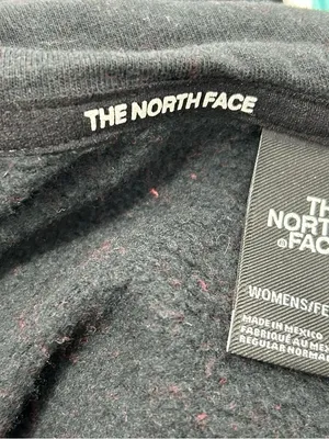 The North Face Women’s M Red Black Fleece Logo Hoodie Pullover NF0A3X75 thumbnail 13