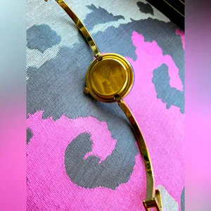 NICE GUCCI bangle watch set 💜🩵💙❤️🤎💗💛💚 thumbnail 10