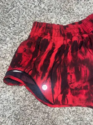 Lululemon Hotty Shorts 2.5" thumbnail 3