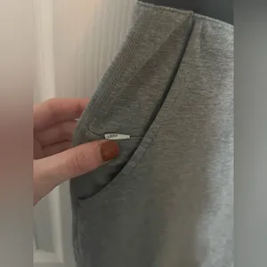 Vuori Laguna Jogger Heathered Grey Medium thumbnail 2
