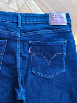 Levi's Dark Wash Mid-Rise Skinny Womens Size 12 (28x30) Denim Stretch Jeans thumbnail 3