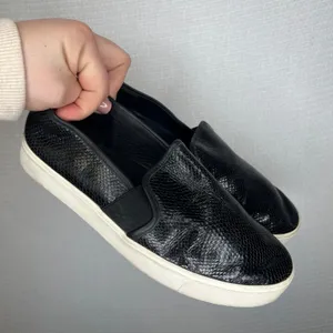 Vince Blair Black‎ Snake Embossed Leather Slip On Sneakers Women 7.5 M EUR 37.5 thumbnail 1