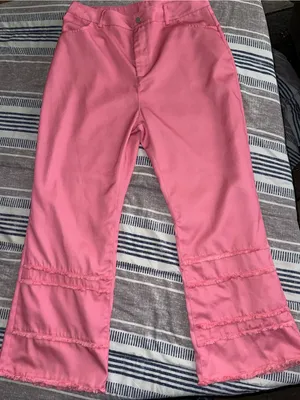SHEIN woman’s Pink Ruffle Hem Capri Pants thumbnail 1