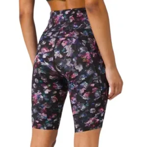 Lululemon Fast Free Short 10" Inseam Non-Reflective Activate Floral Multi Size 6 thumbnail 2