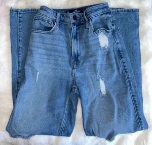 Hollister High Waisted Distressed Dad Jeans thumbnail 7