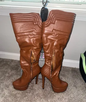 Jessilyn Brown Knee High Stiletto Boots Size 6.5-7 thumbnail 1