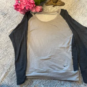 Nike Women's Long Sleeve Gray and Black Tee thumbnail 1