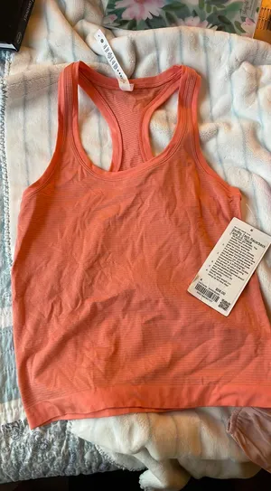 Lululemon Swiftly Tech Racerback Tank 2.0 Race Length thumbnail 1