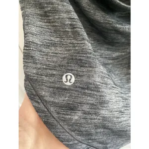 Lululemon Wild Tank Top Womens Size 6 Gray Strappy Open Back‎ Built In Bra Yoga thumbnail 5