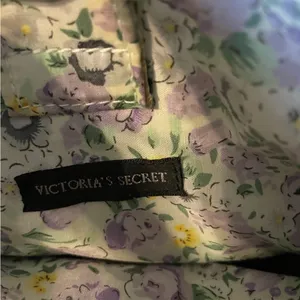 Vintage Victoria’s Secret Woven Floral Bag thumbnail 7