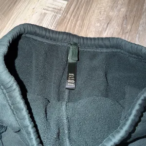 Skims vintage fleece sweatpants joggers cypress dark green size small thumbnail 4
