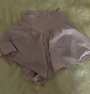 OFFLINE by Aerie Shorts thumbnail 1