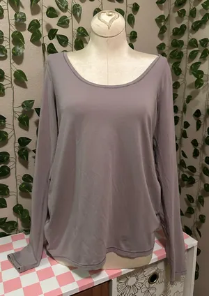 Lululemon long sleeve size 8  thumbnail 2