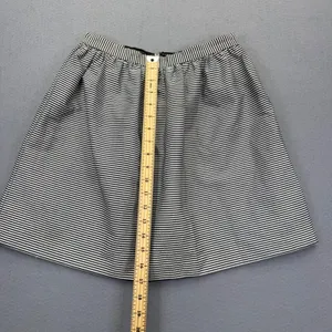 Alice + Olivia Black White Striped‎ A-Line Mini Skirt Size 6 Exposed Zipper thumbnail 5