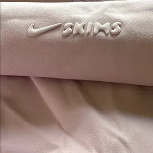 NWOT NIKE x SKIMS foldover slim flare leggings in Himalayan size XS thumbnail 7