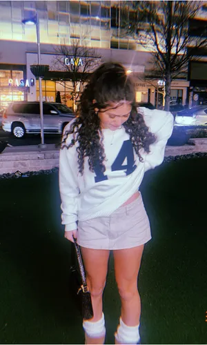 Brandy Melville Sweater thumbnail 3